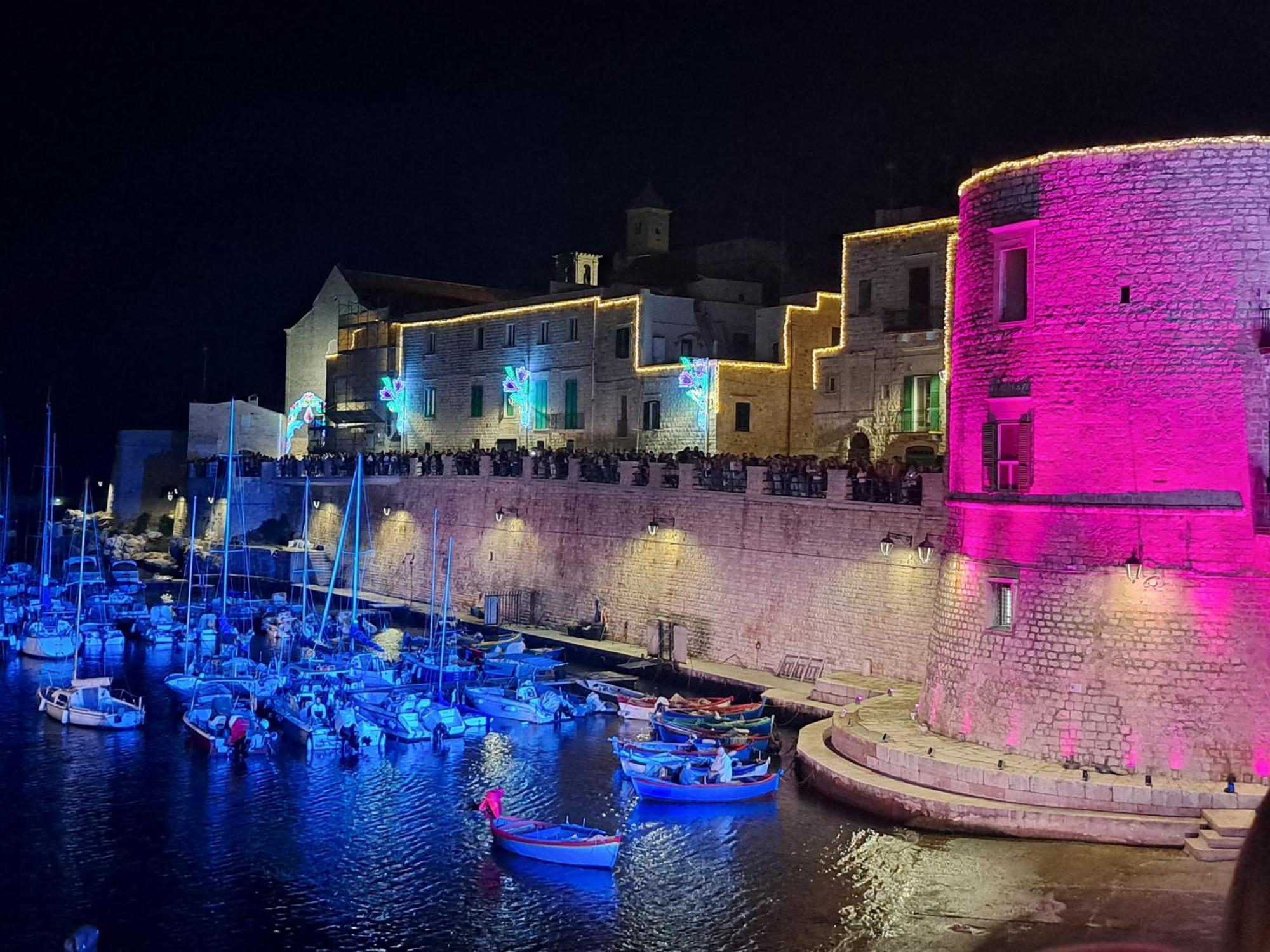 Centro Storico Suites Giovinazzo Exterior foto